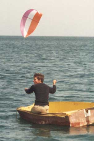 First test of a C-kite by the brothers Legaignoux (1984)